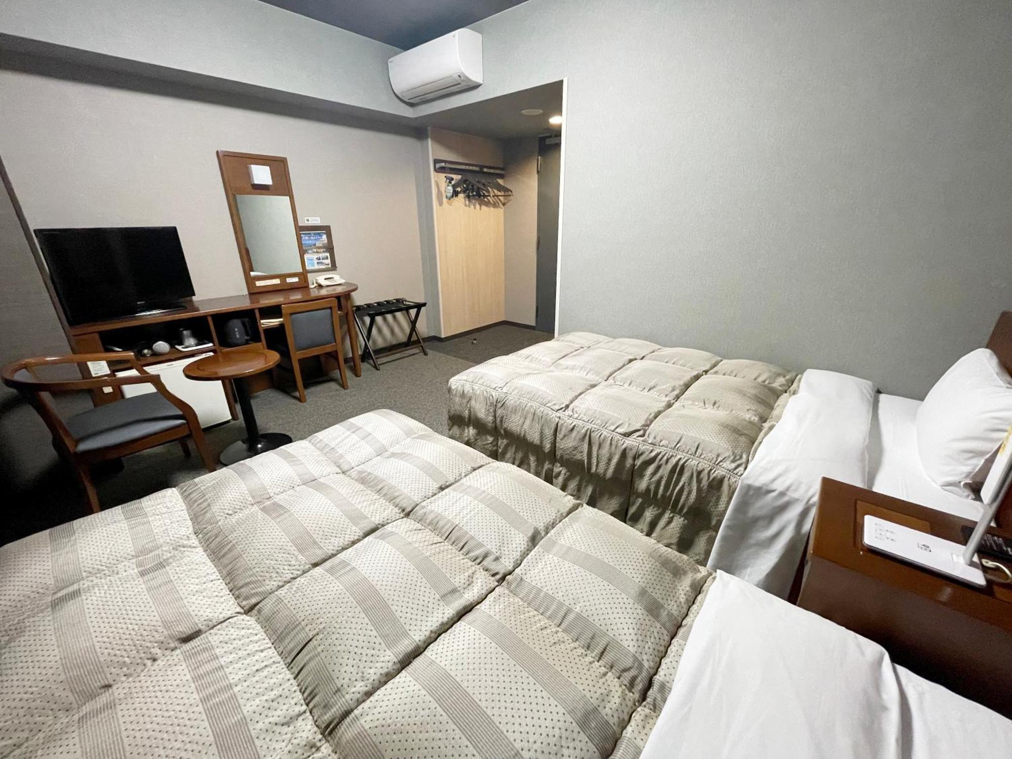 Hotel Route-Inn Ashikaga-2 Exterior foto